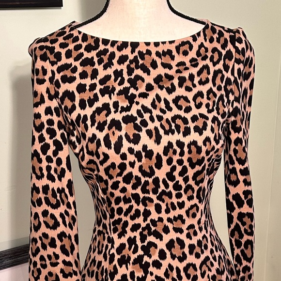 Kate Spade Animal print Fit and Flare dress. Size 4. - Picture 2 of 6